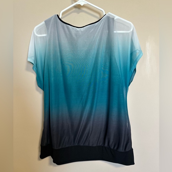 184 Ricki's Short Sleeve Blouse - Picture 3 of 3